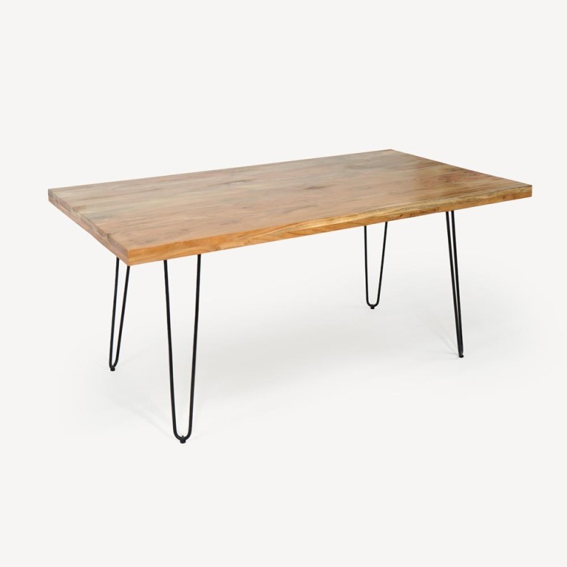 Table de salle à manger scandinave - Clip