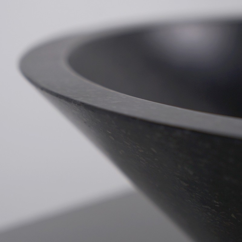 Vasque conique en terrazzo noir 45 cm x 45 cm - Mohini