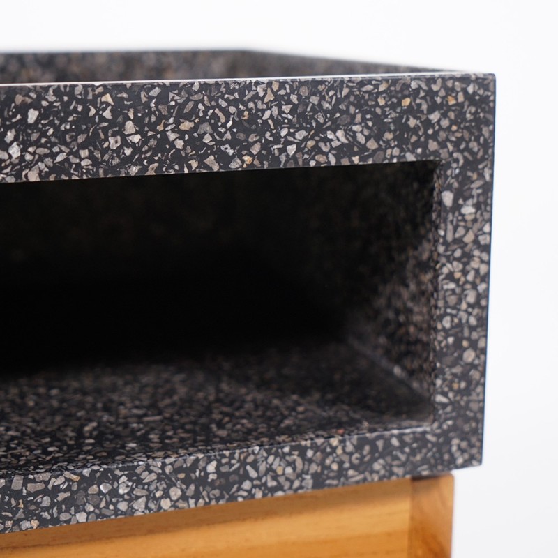 Meuble lave-mains suspendu en bois de teck massif et vasque en terrazzo noir - Tanja