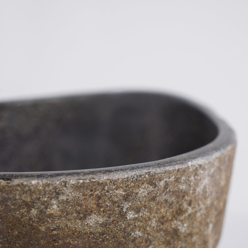 Petite vasque de salle bain à poser en pierre - River Stone