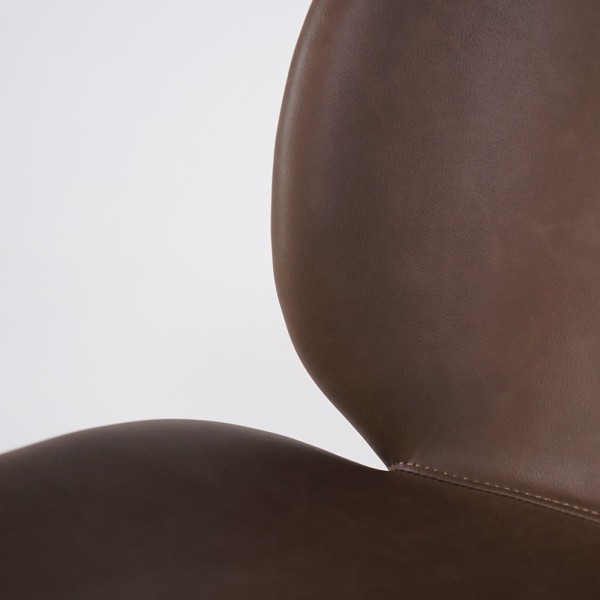 Chaise de salle à manger en faux cuir marron foncé avec pieds noirs - Cloud
