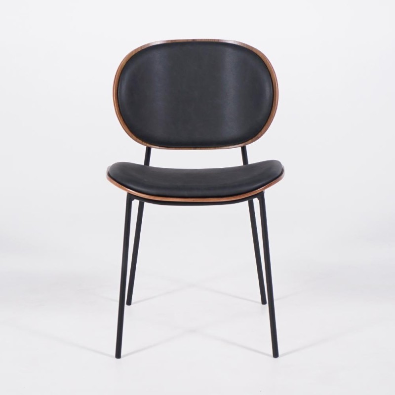 Chaise de salle à manger en cuir noir, noyer et pieds en métal noir - Clementina