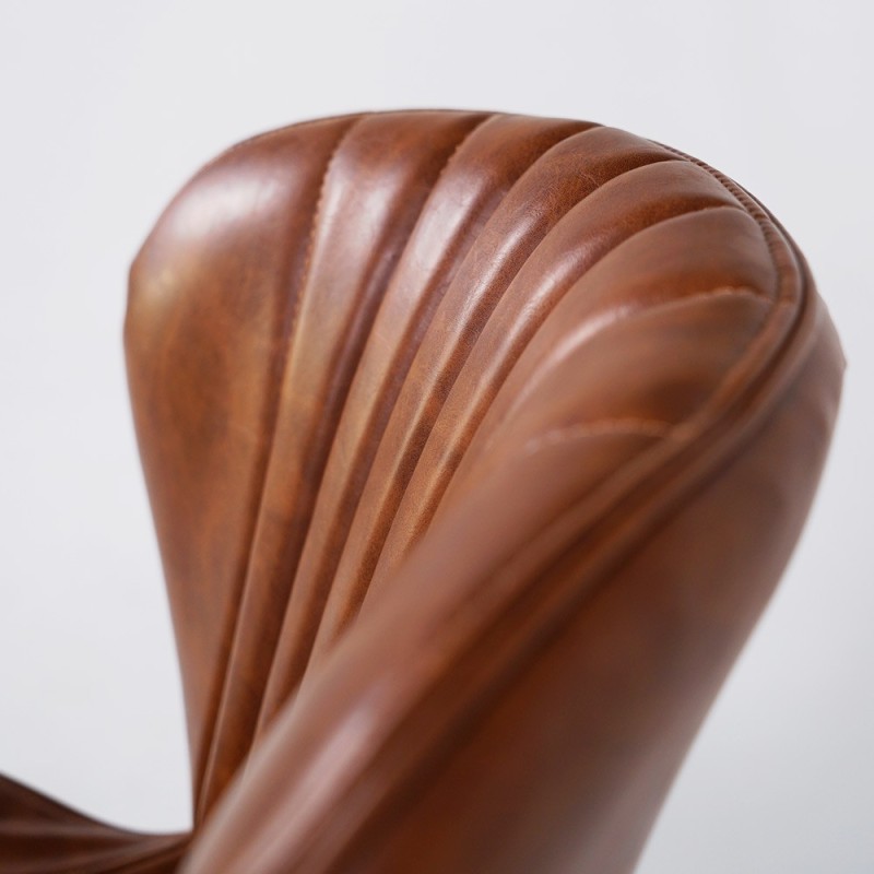 Chaise de salle à manger en cuir synthétique marron et pieds en métal noir - Harmonia