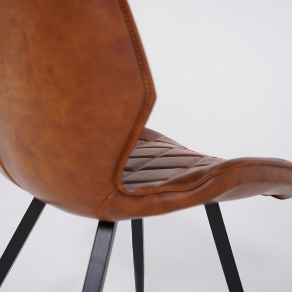 Chaise de salle à manger en cuir synthétique marron et pieds en métal noir - Luna