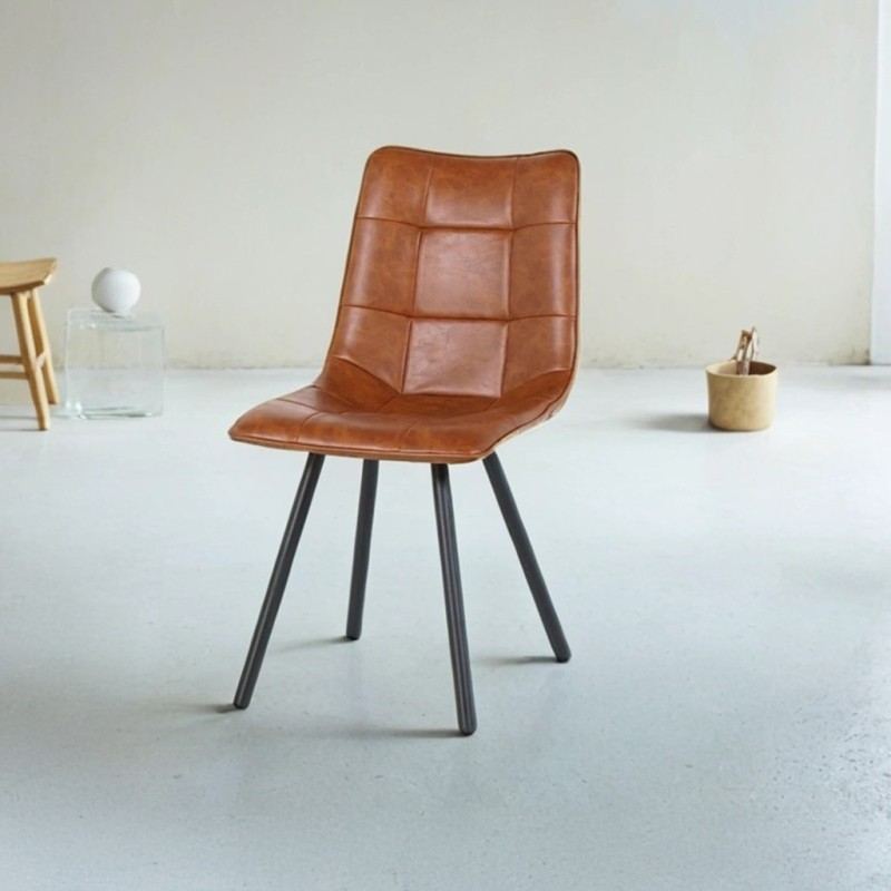 Chaise de salle à manger en cuir synthétique marron et pieds en métal noir - Velvia