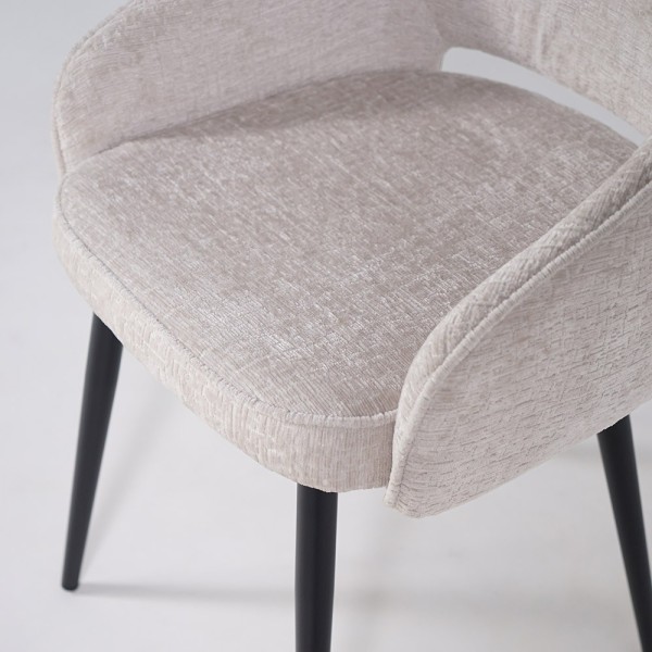 Chaise de salle à manger en velours gris clair et pieds en métal noir - Oslo Velvet