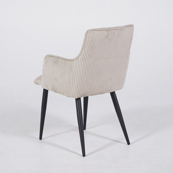 Chaise de salle à manger en velours beige et pieds en métal noir - Noa