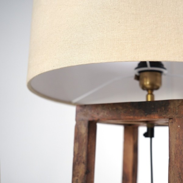 Lampe à poser sur pied en bois naturel - Heritage