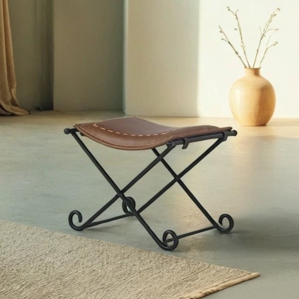 Tabouret en cuir et pieds en metal - Scala
