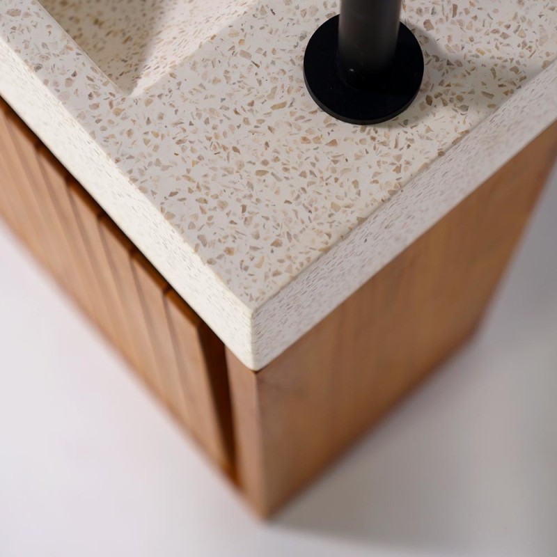 Meuble lave-mains suspendu en bois de teck massif et vasque en terrazzo blanc - Tusti