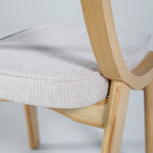 Chaise de salle à manger en chêne naturel et tissu beige - Svea