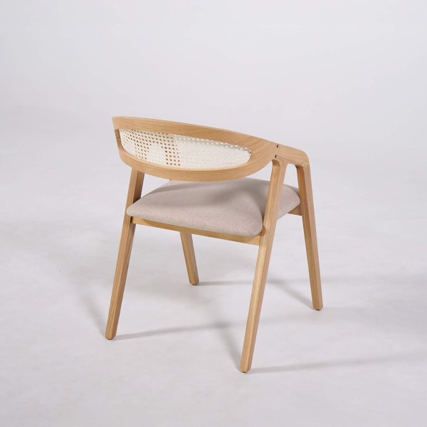 Chaise de salle à manger avec dossier en cannage et tissu blanc - Seren