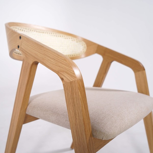 Chaise de salle à manger avec dossier en cannage et tissu blanc - Seren