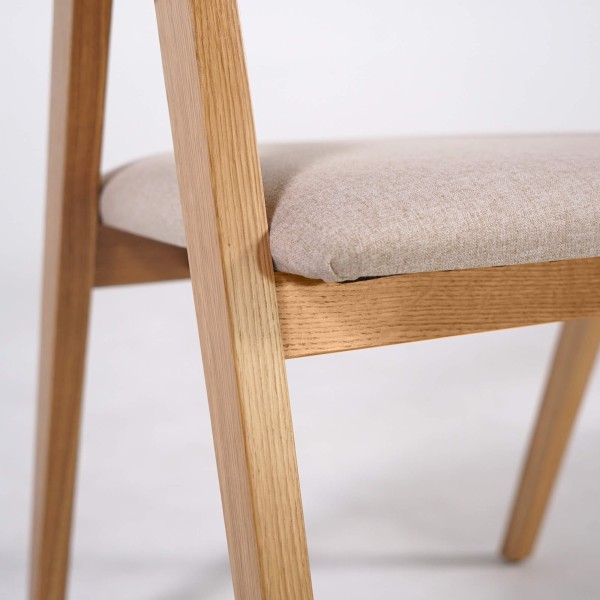 Chaise de salle à manger avec dossier en cannage et tissu blanc - Seren