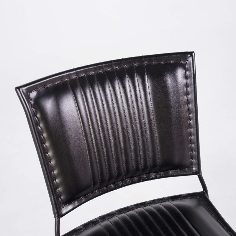 Chaise vintage en cuir noir - Cosy