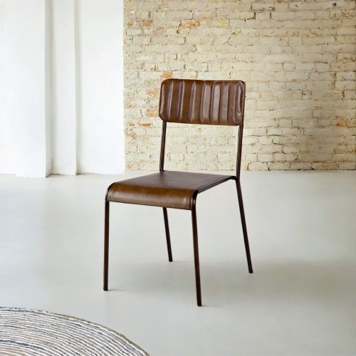 Chaise en cuir marron - Friends