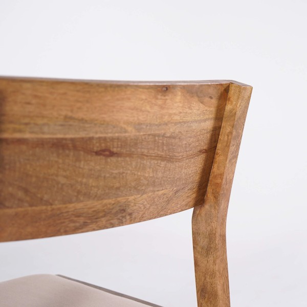Chaise en bois naturel et tissu beige - Elegance