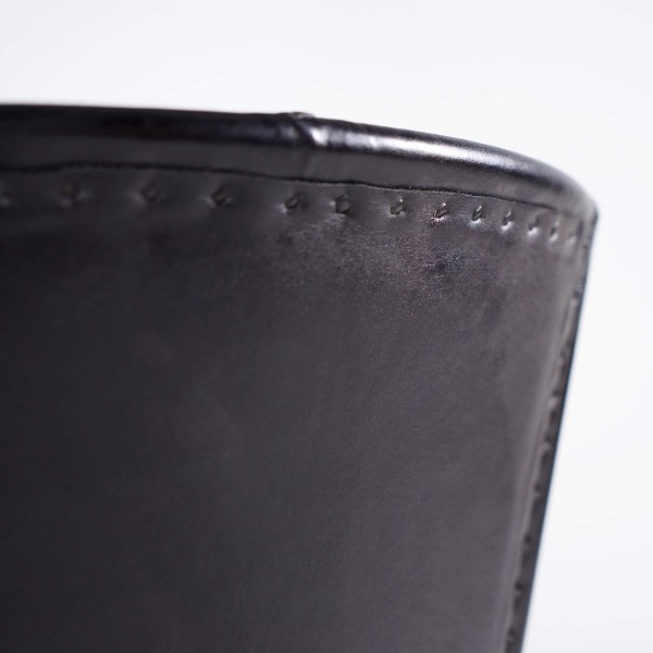 Chaise vintage metal et cuir noir - Smart