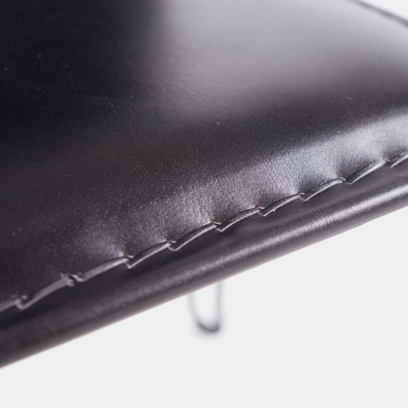 Chaise vintage metal et cuir noir - Smart