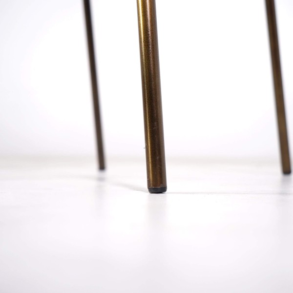 Chaise en cuir marron - Back to school