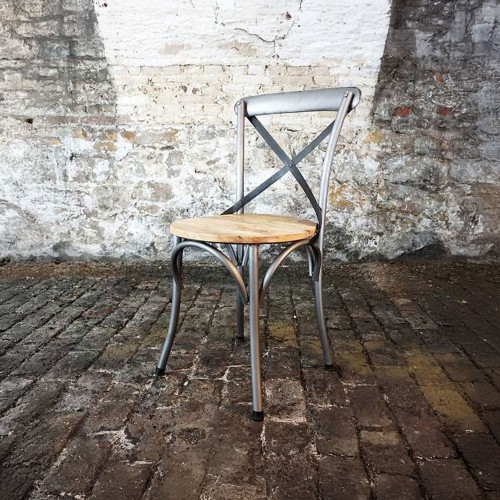 Chaise bistrot bois et métal