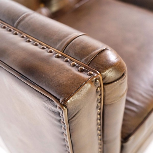 Canapé capitonné en cuir de buffle Chesterfield 2 places - Charles