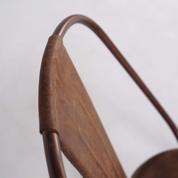 Chaise industrielle cuir et cuivre