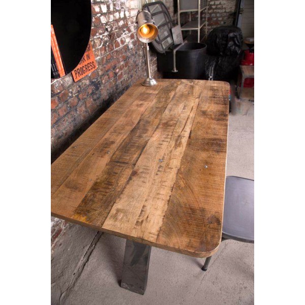 Bureau industriel d'inspiration scandinave