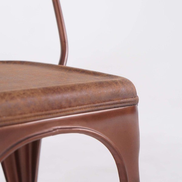 Chaise industrielle cuir et cuivre avec accoudoirs
