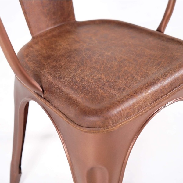 Chaise industrielle cuir et cuivre avec accoudoirs