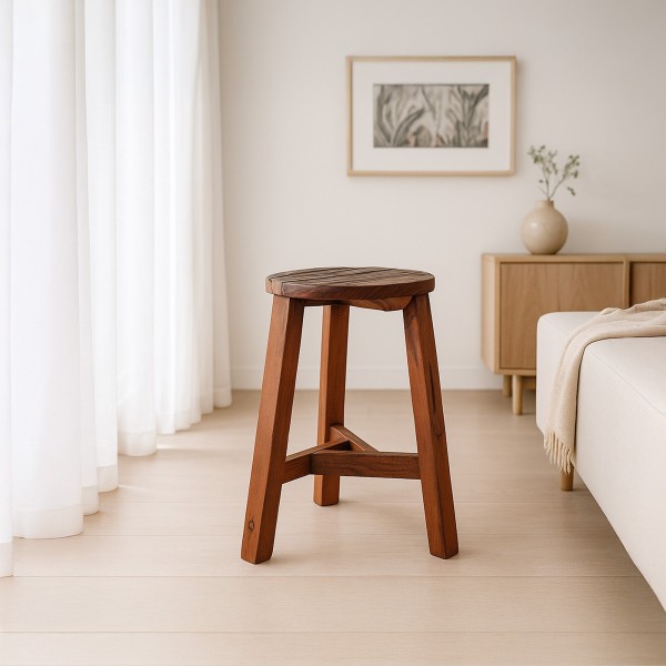 Tabouret en bois recyclé ancien - Reborn