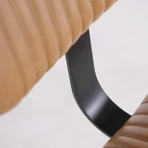 Chaise en cuir véritable avec pieds en métal - Marlow