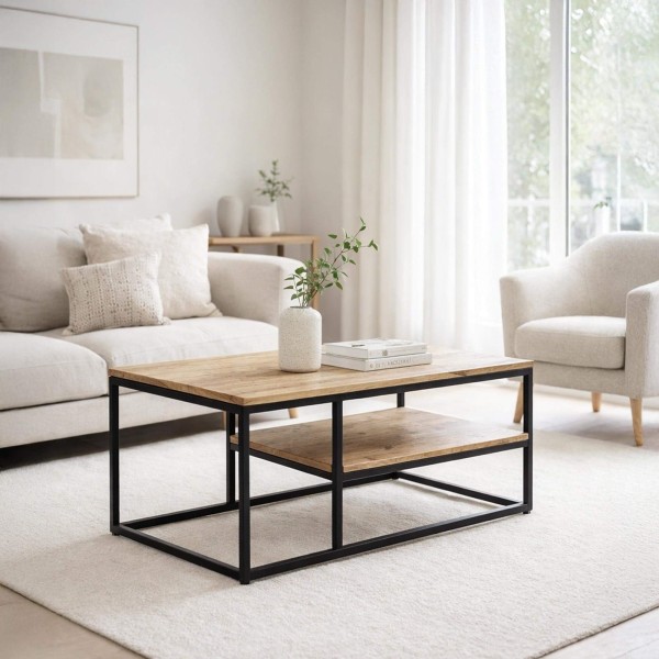 Table basse en bois avec plateau inférieur et structure en métal