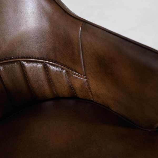 Chaise vintage en cuir avec accoudoirs - Yard