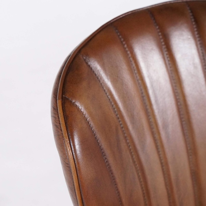 Chaise vintage en cuir véritable - District