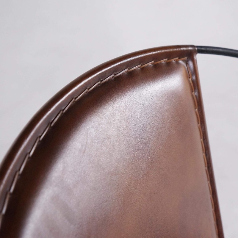 Chaise en cuir papillon PAON