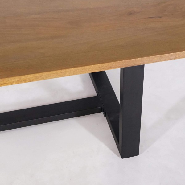 Table en bois massif 220 cm - Aurea