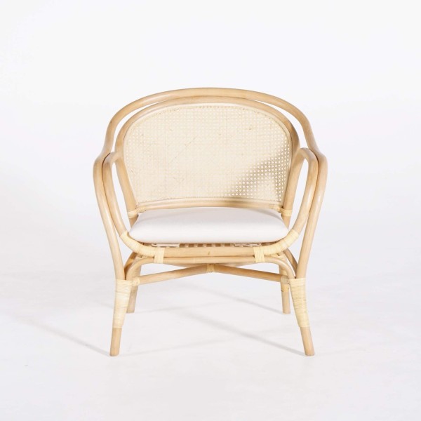 Fauteuil en rotin naturel et coussin beige - Yuki