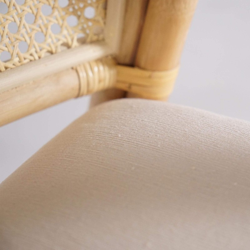 Fauteuil en rotin naturel et coussin beige - Yuki