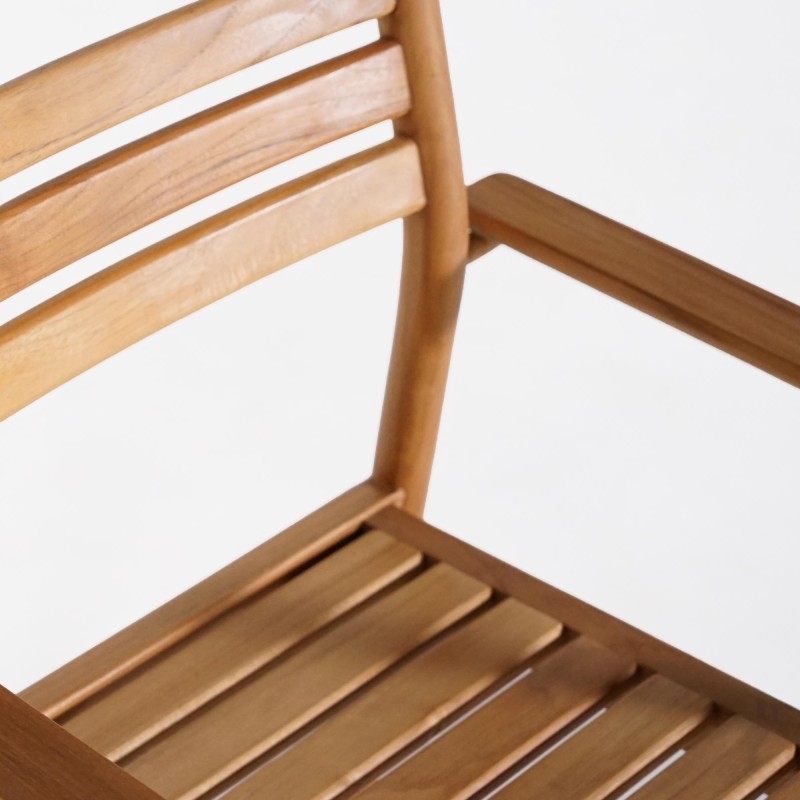 Ensemble table et chaises de jardin en bois de teck 4 personnes