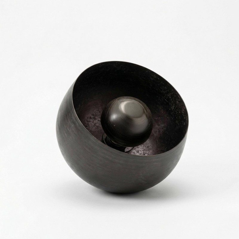 Lampe de salon à poser en métal noir et or - Grayson