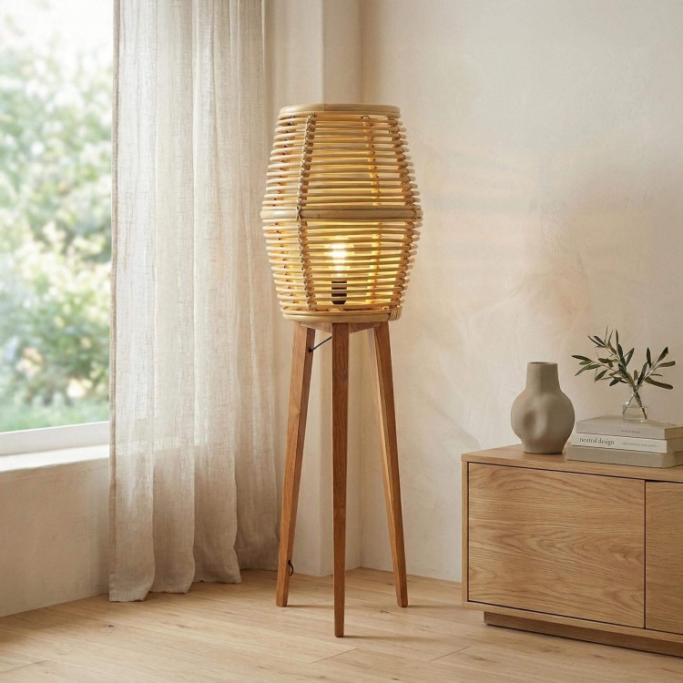 Lampe sur pied en rotin et bois de teck - Yumi