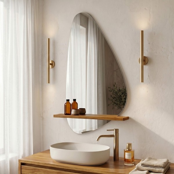 Miroir simple de forme organique avec tablette en teck - Anjali