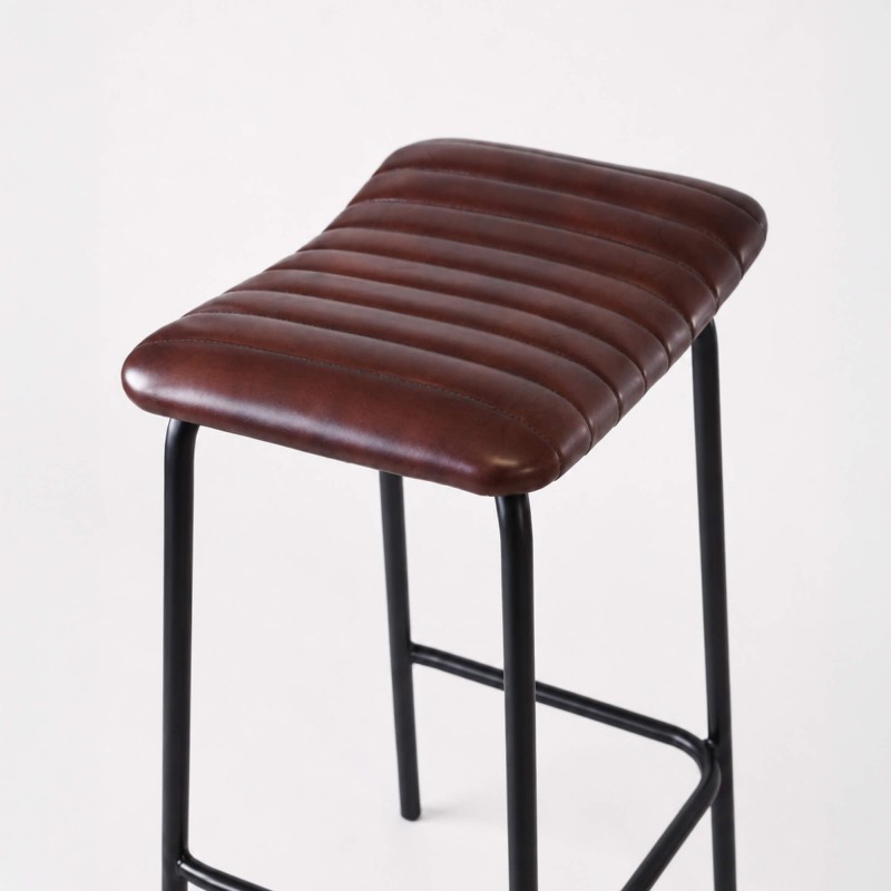 Tabouret haut en cuir naturel et métal