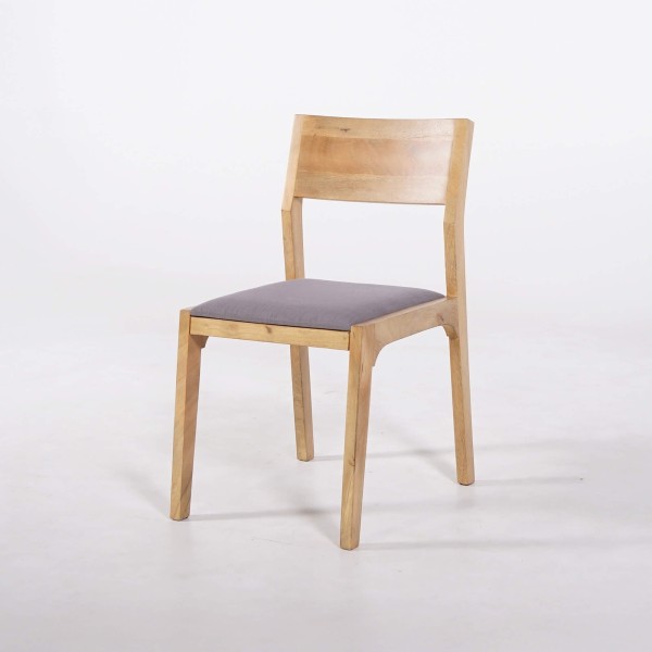 Chaise en bois naturel et tissu gris - Elegance