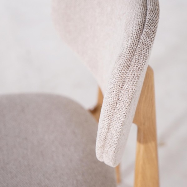 Chaise en bois massif de chêne et tissu beige - Skaga