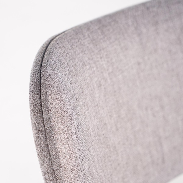 Chaise de salle à manger en bois massif finition noir et tissu gris - Svala