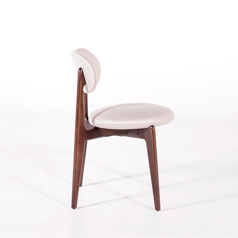 Chaise de salle à manger en bois massif finition noyer et tissu beige - Svala