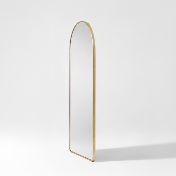 Grand miroir en arche à poser avec cadre en métal doré 60 x 165 cm