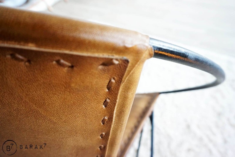 Chaise en cuir papillon PAON